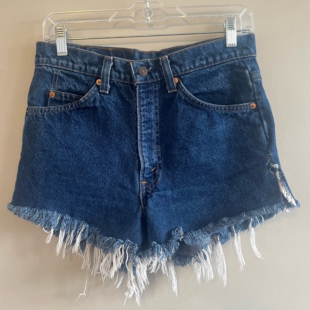 Levi’s Orange Tab Dark Wash Cut Off Shorts - Picture 2 of 11